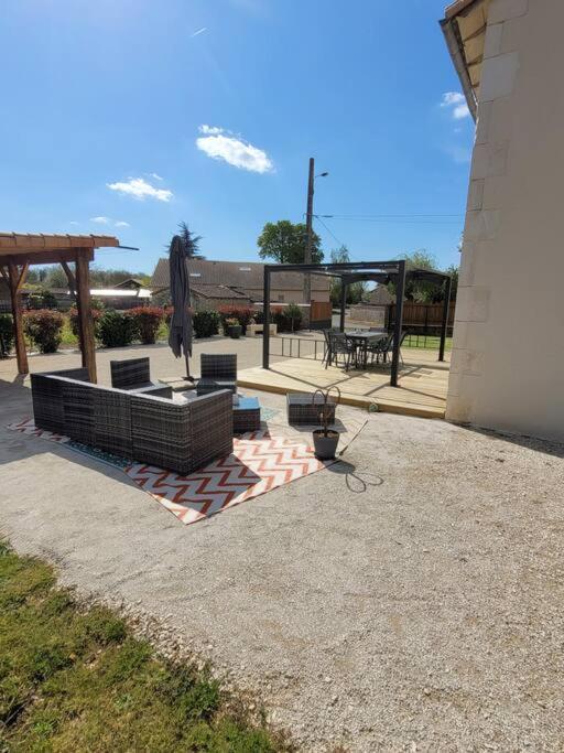Maison Poitevine 9/10 Personnes Chaunay Bagian luar foto