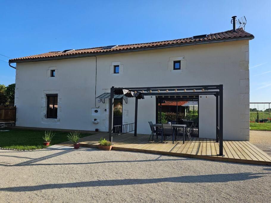 Maison Poitevine 9/10 Personnes Chaunay Bagian luar foto