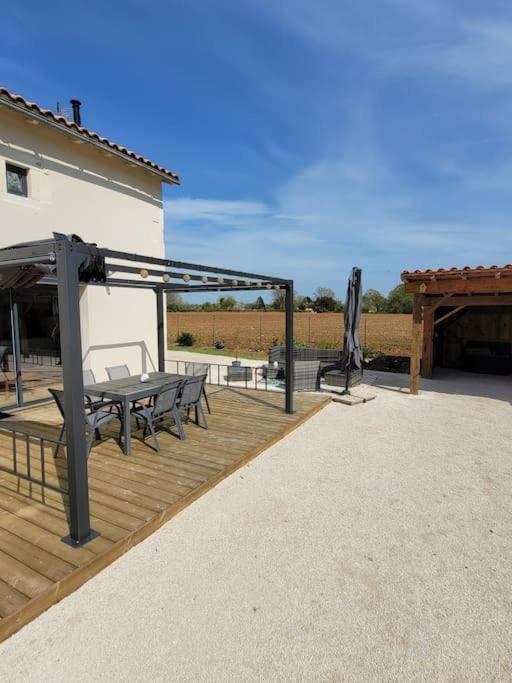 Maison Poitevine 9/10 Personnes Chaunay Bagian luar foto